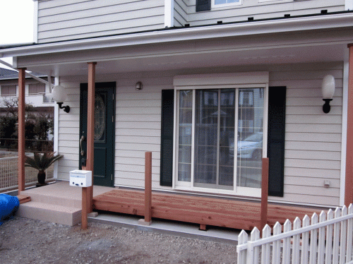 太田誠さんのウッドデッキ